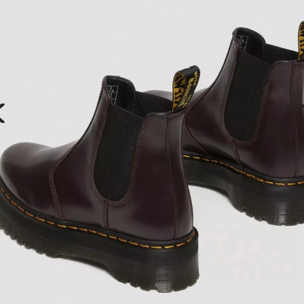 Dr Martens Smooth Burgundy Leather Platform Chelsea women Boots size6 New